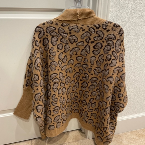 Anthropologie Akemi + Kin Leopard Sweater - Picture 4 of 5